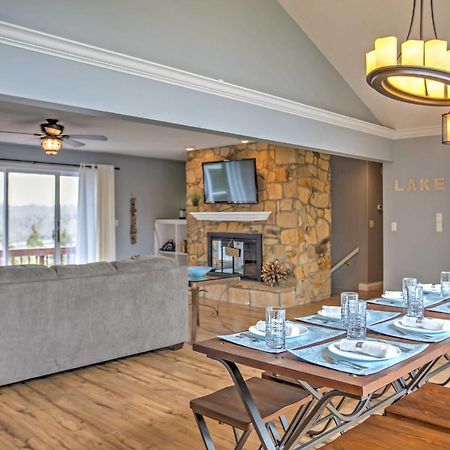 Monticello Home With Multi-Level Deck On 2 Acres! المظهر الخارجي الصورة