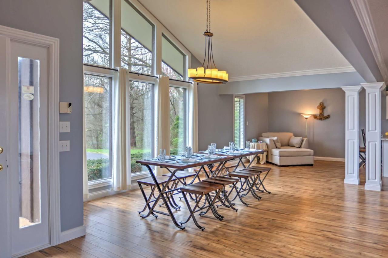 Monticello Home With Multi-Level Deck On 2 Acres! المظهر الخارجي الصورة